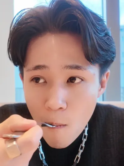 リンタロウとパスタ食べながら